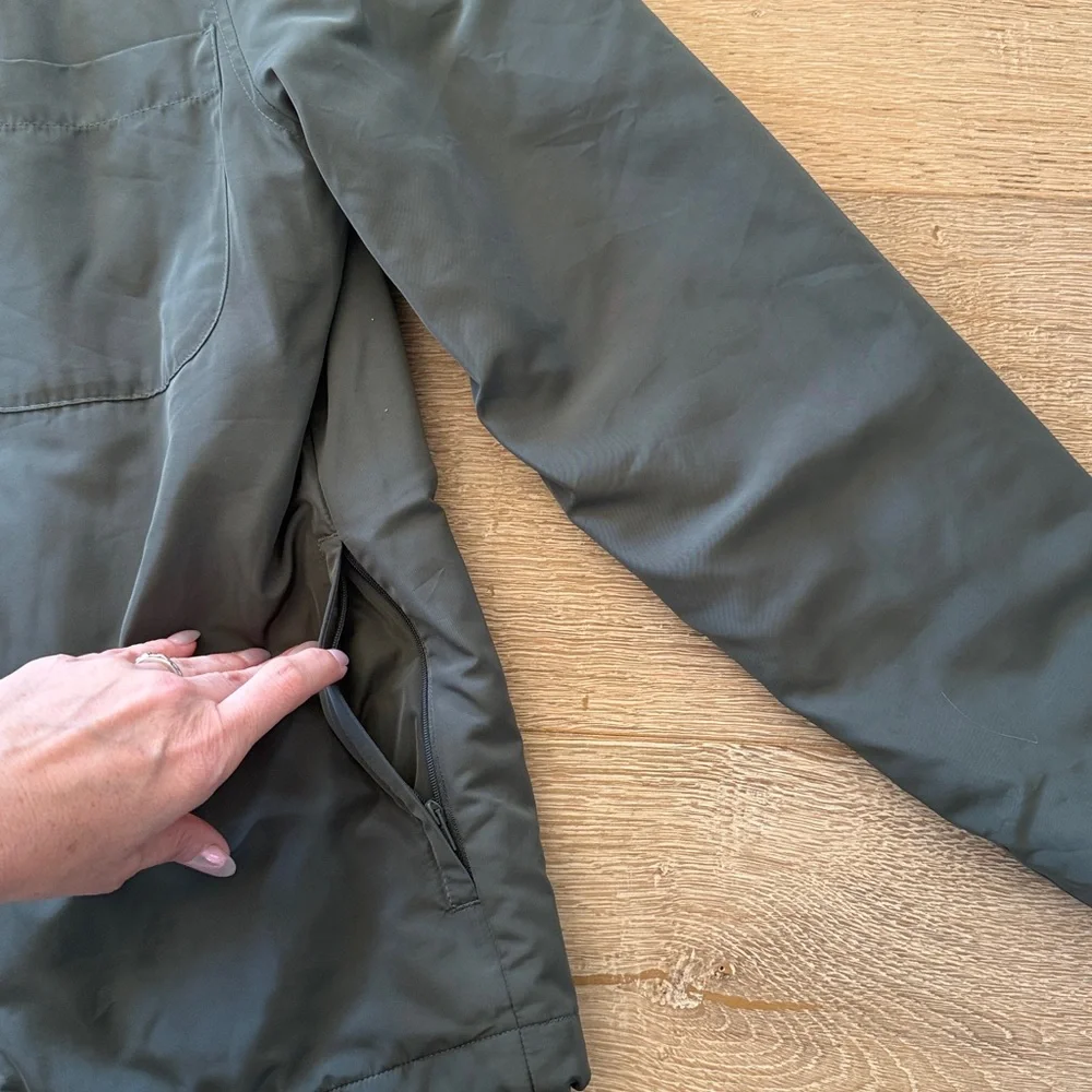 ALO Yoga Dark Olive Green Insulated Jacket